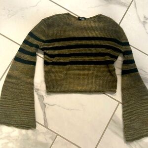 Green and Black Crop Top Sweater